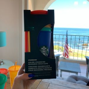 Starbucks color changing cups